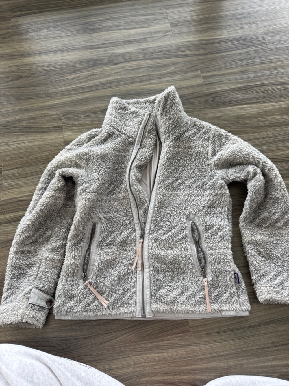 Patagonia Kids Gray Sherpa Fleece Jacket with Pink Zipper Accents